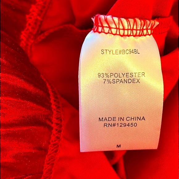 Red Lamé Pants * Not as tight as Leggings * SHINY * Feeling Festive *size Medium - Picture 6 of 7